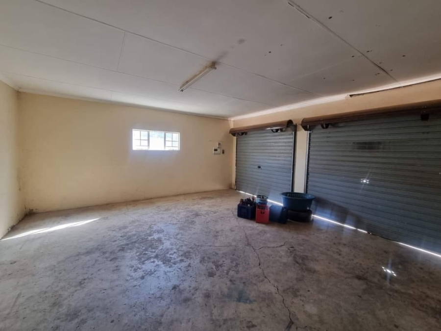 2 Bedroom Property for Sale in Flamwood North West